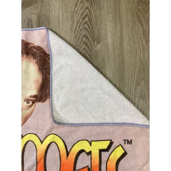 The Three Stooges 1997 Vintage XL Logo Beach Towel Movie 90s - Picture 9 of 9